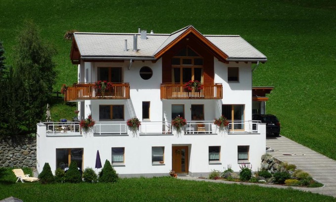 Ravaisch Apartment | Apartment MEZPRA