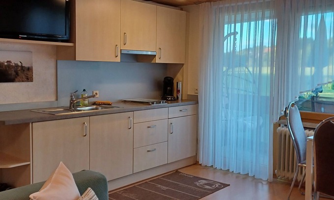 Leibertingen Apartment | Apartment 'Mina' with Shared Terrace, Shared Garden and Wi-Fi
