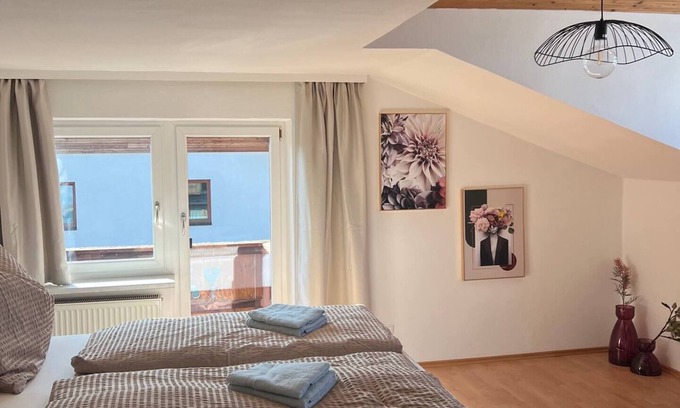 Aldrans Apartment | Apartment mit Bergblick