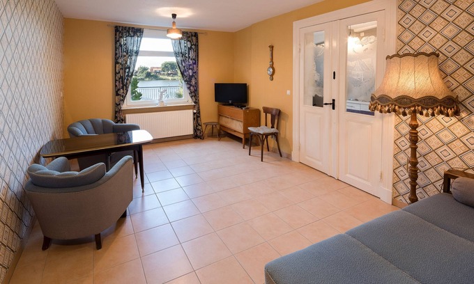 Lauenburg an der Elbe Apartment | Apartment mit Flussterrasse