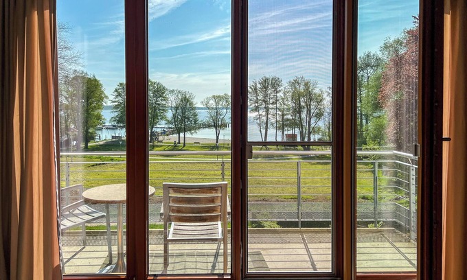 Muritz Apartment | Apartment mit Seeblick - 950 m zum Hundestrand Wiesengeflüster