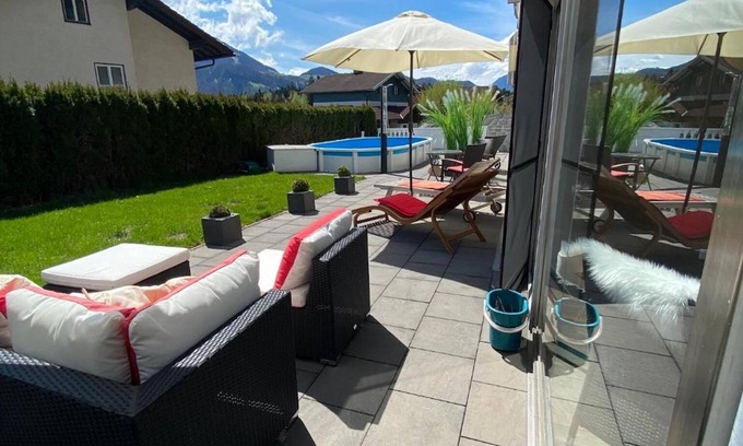 Adnet Apartment | Apartment 'Modernes Alpenapartment' with Mountain View, Private Pool and Wi-Fi