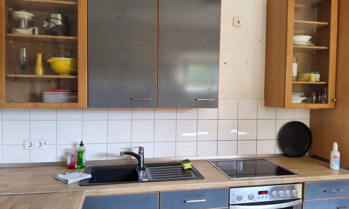 Saarlouis Apartment | Apartment 'Müller' with Balcony and Wi-Fi