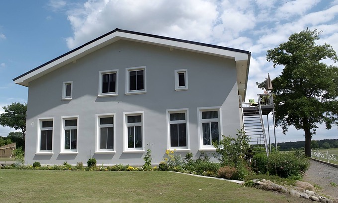 Albersdorf Apartment | Apartment 'Naturblick' with Shared Garden, Balcony and Wi-Fi