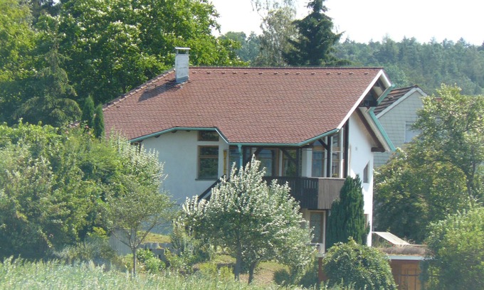 Allensbach Apartment | Apartment 'Naturhaus, 50qm' with Lake View, Shared Terrace and Wi-Fi