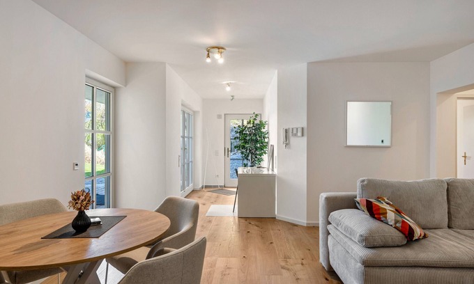 Pfeffingen Apartment | Apartment 'Naupenblick' with Private Terrace and Wi-Fi