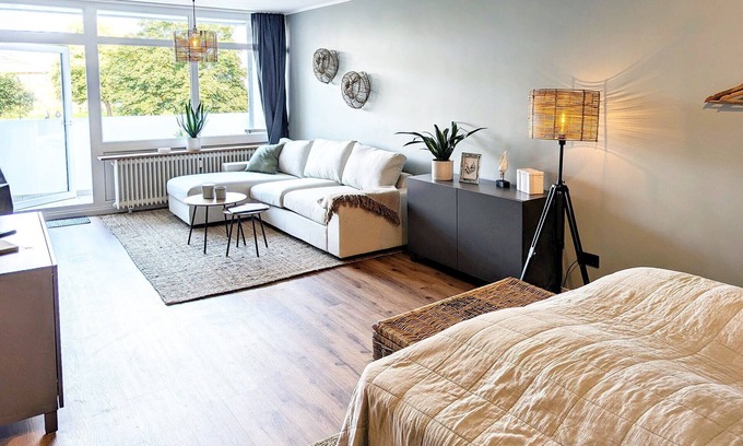 Heiligenhafen Apartment | Apartment 'Nautilus' with Shared Garden, Balcony and Wi-Fi