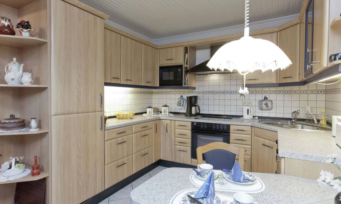 Hullersen Apartment | Apartment near the forest in Hullersen