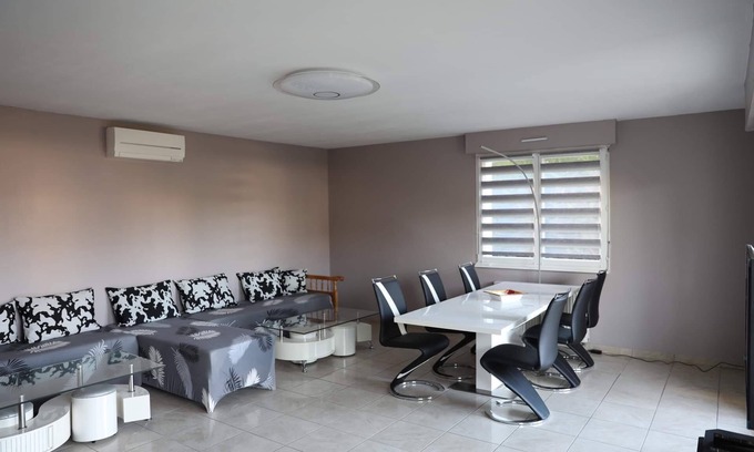 Saint-Louis Apartment | Apartment near Basel/Mulhouse Airport