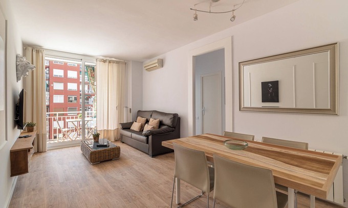 Sants-Badal Apartment | Apartment near Camp Nou Barcelona