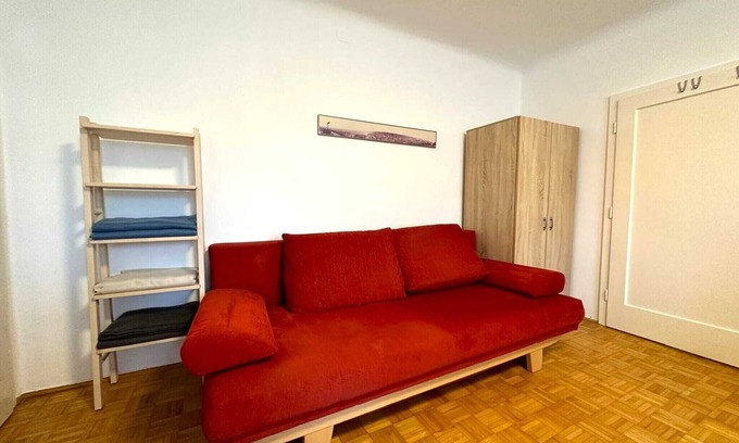 Meidling Apartment | Apartment near Schönbrunn Palace Vienna