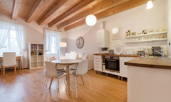 Hietzing Apartment | Apartment near subway