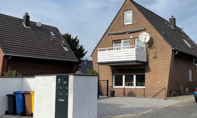 Hoisten Apartment | Apartment Neuss-South