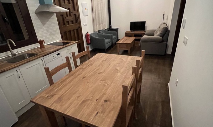 Hervas Apartment | Apartment number 6 ground floor with terrace and garden
