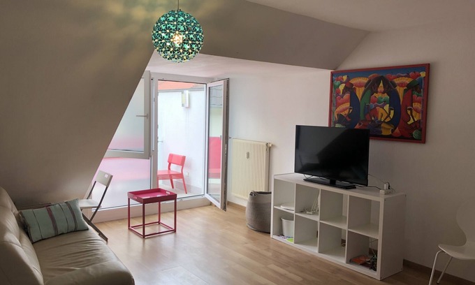 Ochsenfurt Apartment | Apartment Ochsenfurt w. Balcony next to Railway Station: You don`t need a car!