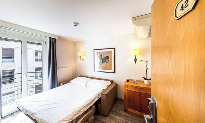 Paquis Navigation Apartment | Apartment of choice - AC- 1BR-4P- Geneva
