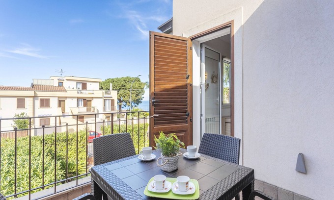 Porticello Apartment | Apartment 'Olimar Home' with Sea View, Wi-Fi and Air Conditioning