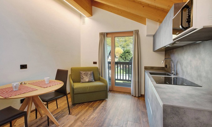 Bormio Apartment | Apartment "Olympic Chalet 12" with Mountain View, Balconies & Wi-Fi