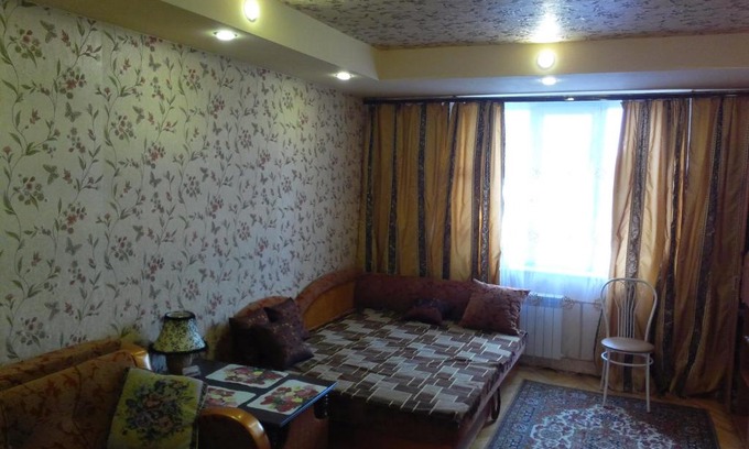 District No. 7 Apartment | Apartment on 21-ya liniya 16-7
