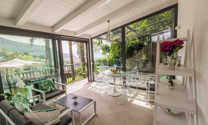 Dragonea Apartment | Apartment on the Amalfi Coast PARKING SPACE AND POOL