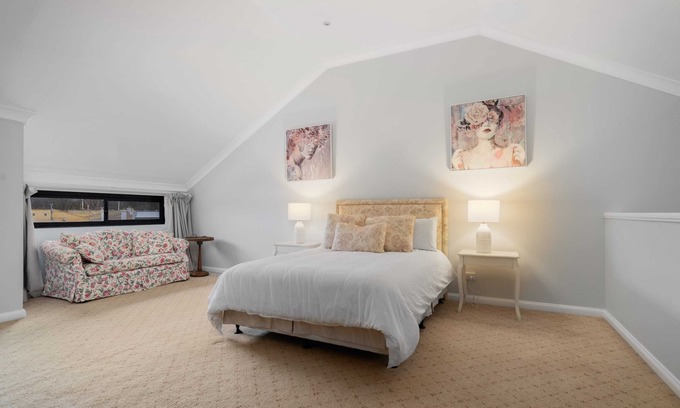 Bathurst Apartment | Apartment on William in CBD - 2 Bed, 2 Bath, Wi-Fi