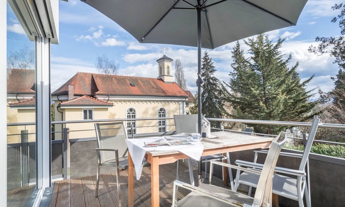 Aschach Apartment | Apartment 'Parkside' with Mountain View, Balcony and Wi-Fi