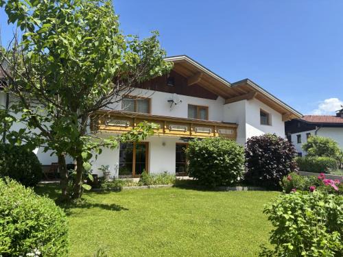 Weissenbach am Lech Apartment | Apartment Panoramablick by Interhome