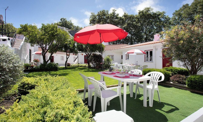 Banzao Apartment | Apartment 'Páteo Da Várzea 4' with Shared Garden and Wi-Fi