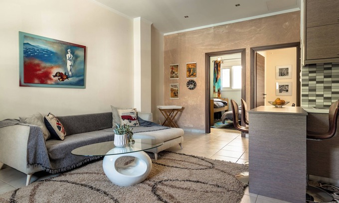 Patras Apartment | Apartment 'Patras' with Private Terrace, Wi-Fi and Air Conditioning