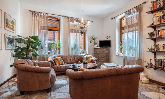 Hildesheim District Apartment | Apartment 'Pension Schlachter's Hius' with Private Terrace and Wi-Fi