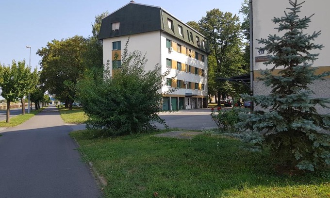 Slatina Apartment | Apartment Petra