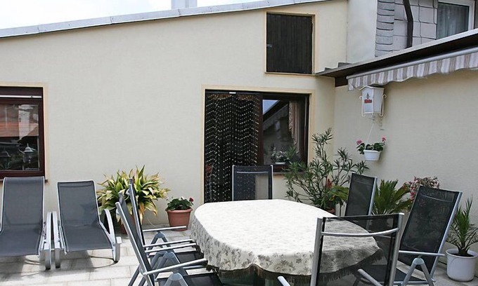 Frankenhain Apartment | Apartment Petra in Geschwenda - 2 persons, 1 bedrooms