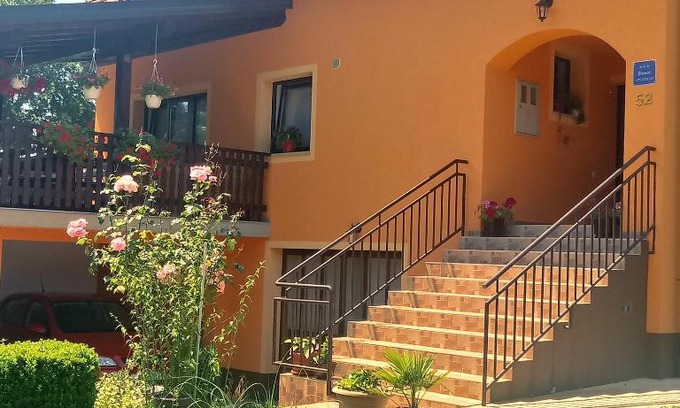 Slunj Apartment | Apartment Petrovic