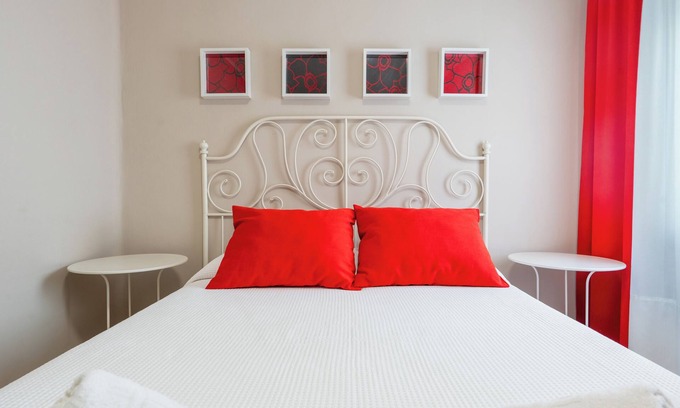 La Paz-Las Golondrinas Apartment | Apartment 'Piedra Preciosa' with Balcony, Wi-Fi and Air Conditioning