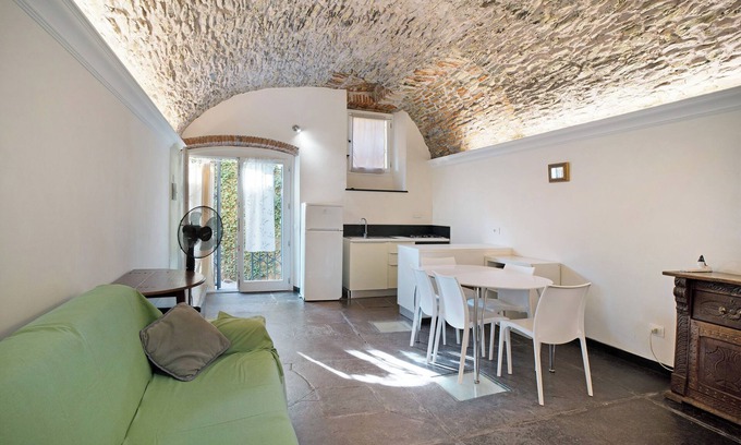 Cervo Apartment | Apartment 'Primo Mare, Borgo Dei Pescatori' with Wi-Fi