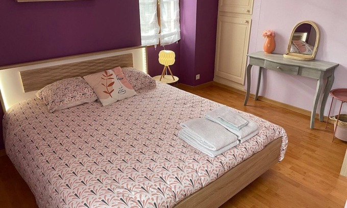 Chablis Apartment | Apartment-Private Bathroom