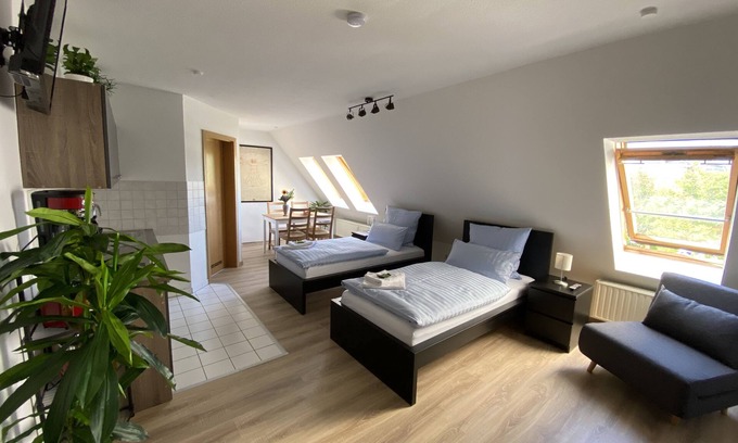 Wurzen Apartment | Apartment-Private Bathroom-City view-Am Jacobsweg Wohnung 1