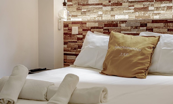 Almenara Apartment | Apartment-Private Bathroom-Santiago 3