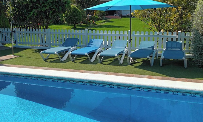 Mogro Apartment | Apartment Pueblo de Mogro with swimming pool and garden-Beach- near Santander