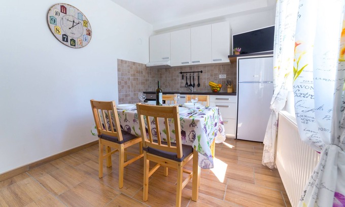 Trinajstici Apartment | Apartment Raspolic - no.1