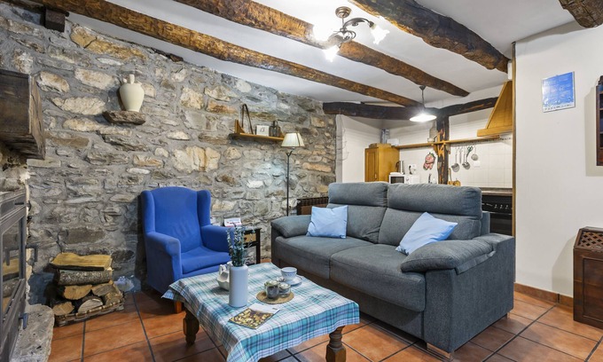 Villacibran Apartment | Apartment 'Remolín' with Mountain View and Wi-Fi