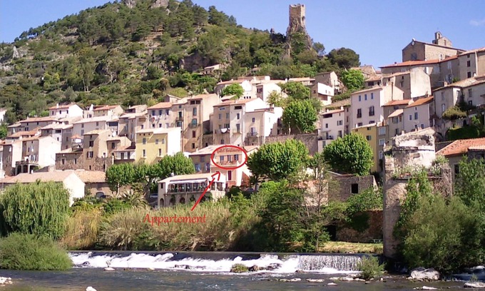 Roquebrun Apartment | Apartment rental overlooking the river in the heart of the village of Roquebrun