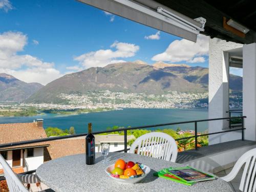 Piazzogna Apartment | Apartment Residence Miralago - Utoring Apt- A8 by Interhome