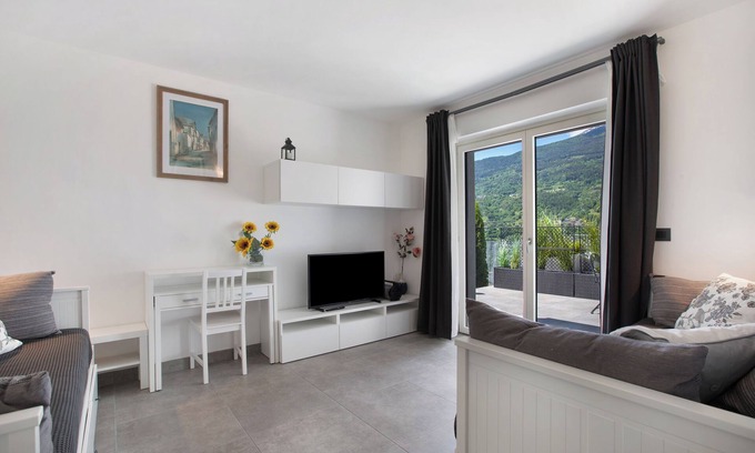 La Cretaz-Roisan Apartment | Apartment 'Residence Soleluna - Orsa Minore' with Mountain View, Shared Terrace and Wi-Fi