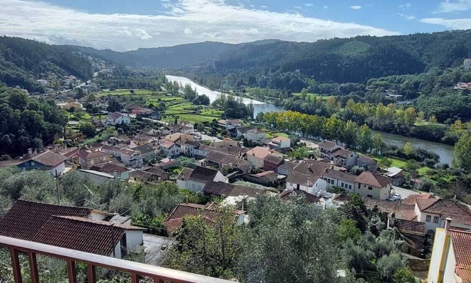 Penacova Apartment | Apartment 'Retiro Do Viajante' with Mountain View, Wi-Fi and Air Conditioning