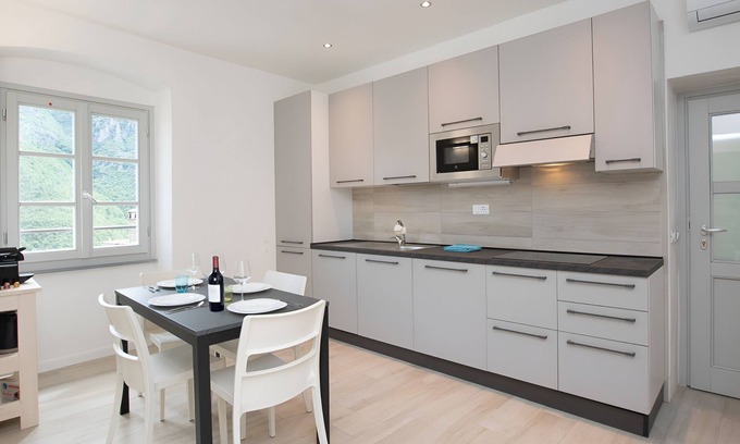 Castelbianco Apartment | Apartment Ride