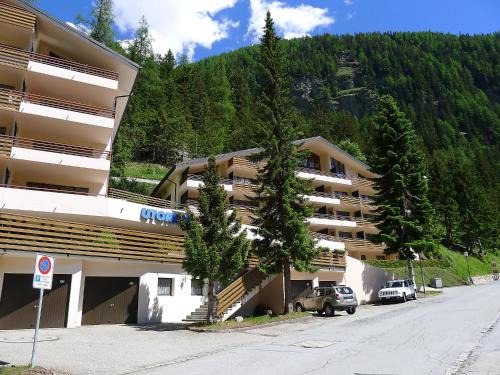 Leukerbad Apartment | Apartment Ringstrasse - Utoring-49 by Interhome