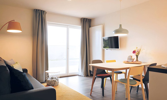 Thalheim Apartment | Apartment 'Rist' with Private Terrace, Shared Garden and Wi-Fi