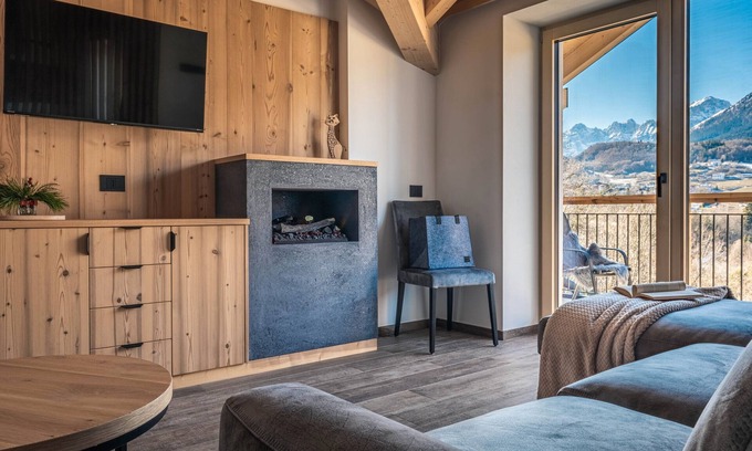 Cavedago Apartment | Apartment 'Rododendro' with Mountain View, Wi-Fi and Air Conditioning