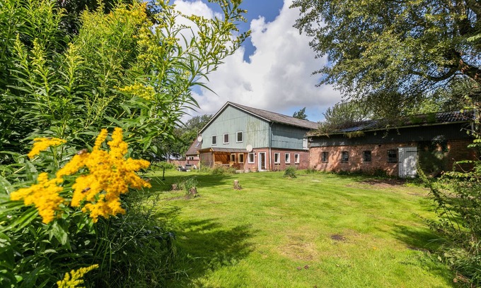 Nordfriesland Apartment | Apartment 'Rohrdommel' with Private Terrace, Private Garden and Wi-Fi